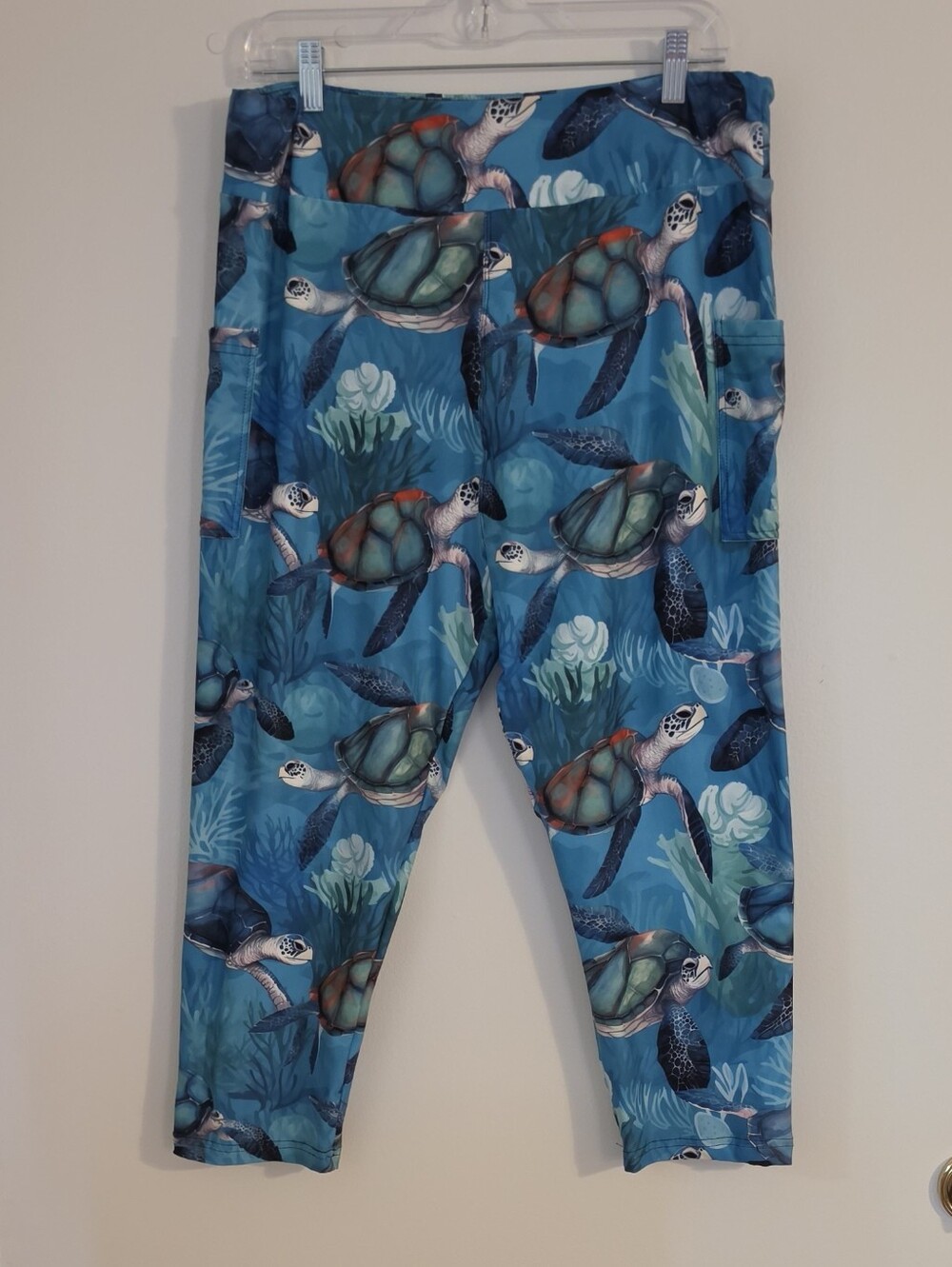 Sea Turtles NIB TC2 Aqua Teal Blue Pocket Capri Leggings 24-30 Turquoise Capris